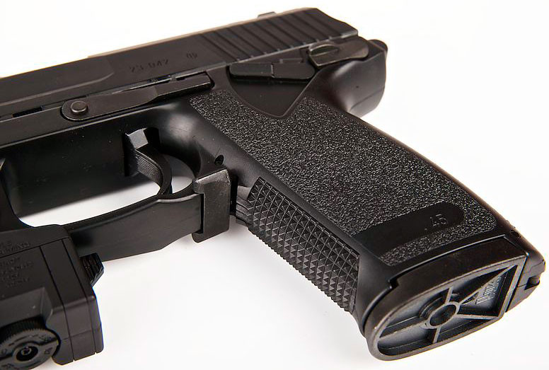 Страйкбольный пистолет Tokyo Marui SOCOM Mk.23 GNB (модератор, фонарь)