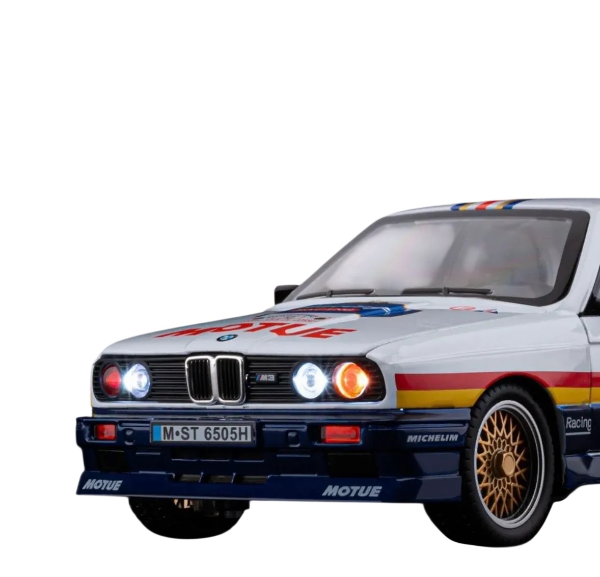 Машинка металлическая BMW M3 E30 1:24 MOTUE