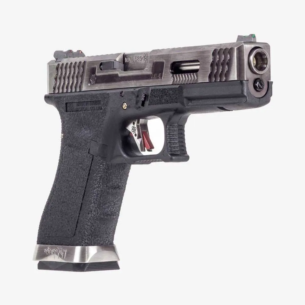 Страйкбольный пистолет WE Glock 17 G-Force (WE-G001WET-7) — чёрная рамка, хромированный слайд и ствол