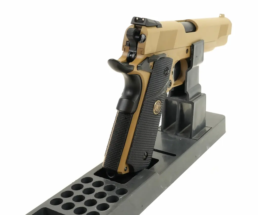 Страйкбольный пистолет WE Colt M1911A1 M.E.U. (6 мм, Gas, Blowback, Tan, WE-E008A)