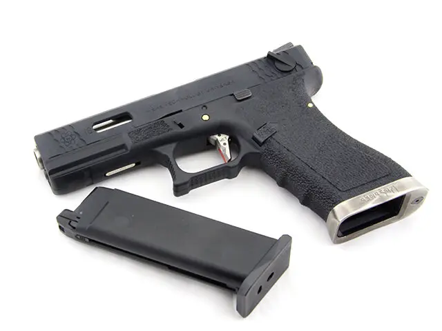 Страйкбольный пистолет WE Glock 18 G-Force (WE-G002WET-5, черн. рамка,хром.ствол)