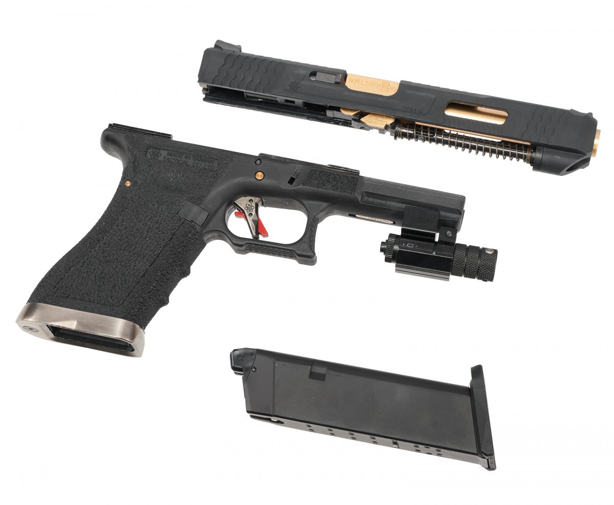 Страйкбольный пистолет WE Glock 34 G-Force (WE-G008WET-1, черный, позолоченный ствол)