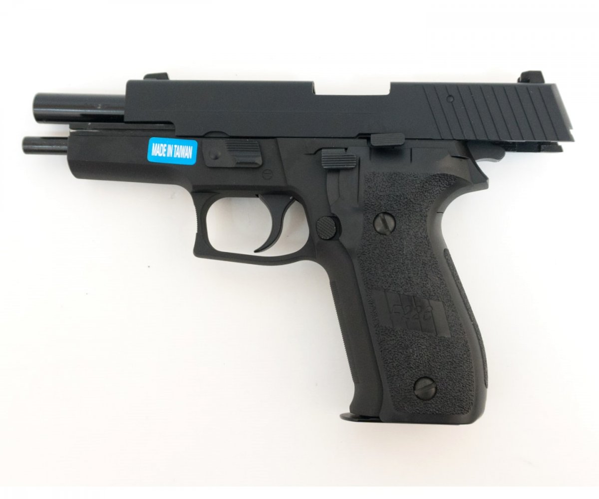Страйкбольный пистолет WE Sig Sauer P226 (WE-F001B)