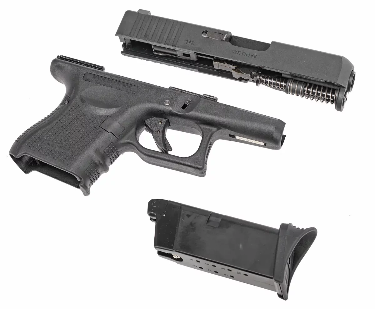 Страйкбольный пистолет WE Glock 27 Gen4 (6 мм, ГББ, Green Gas, WE-G006B-BK)