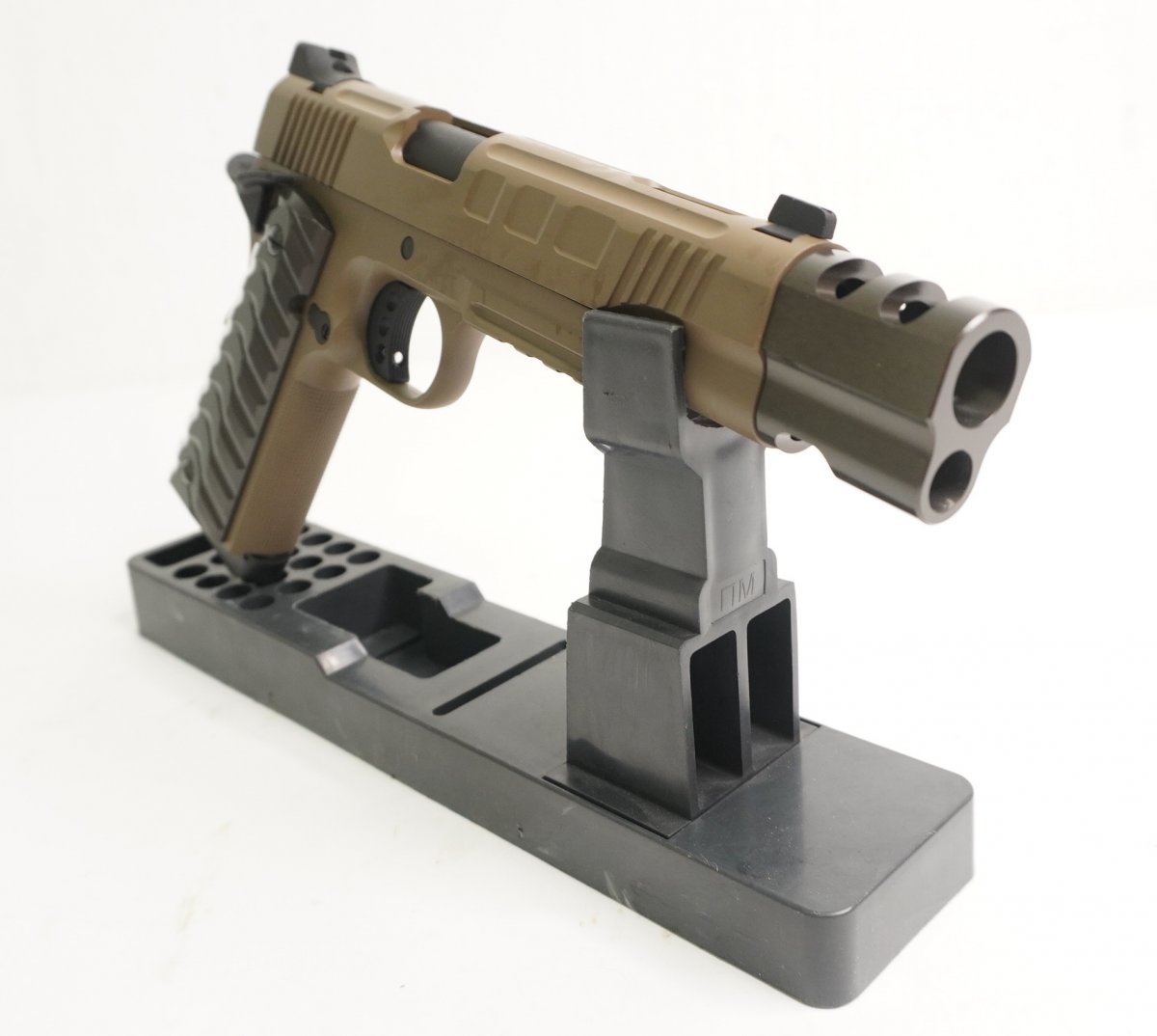 Страйкбольный пистолет KJW Colt 1911/M45A1 Gas FDE, удлин. ствол (KP-16.GAS)