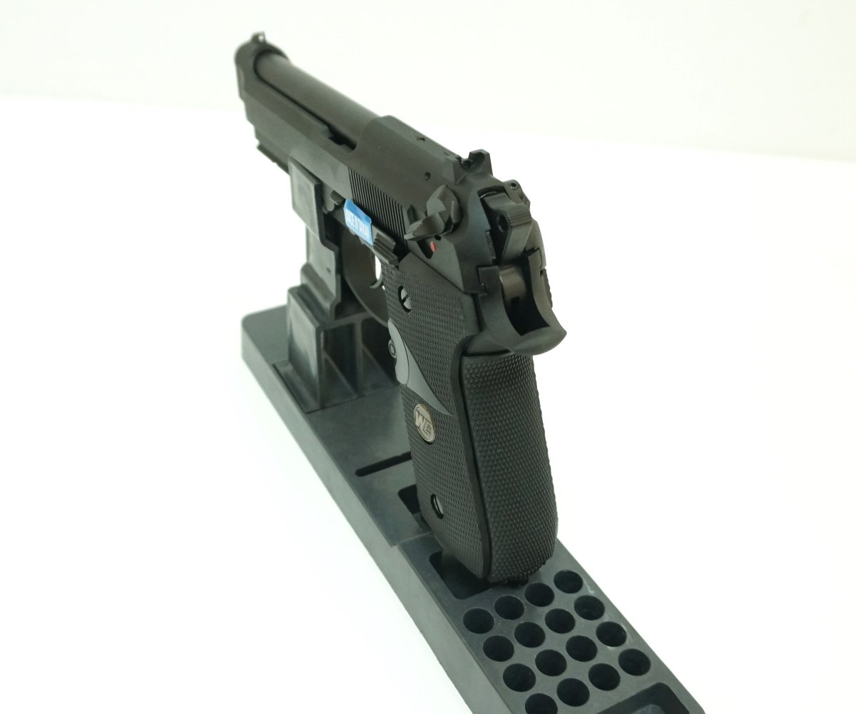 Страйкбольный пистолет WE Beretta M9A1 Rail Black (WE-M008)
