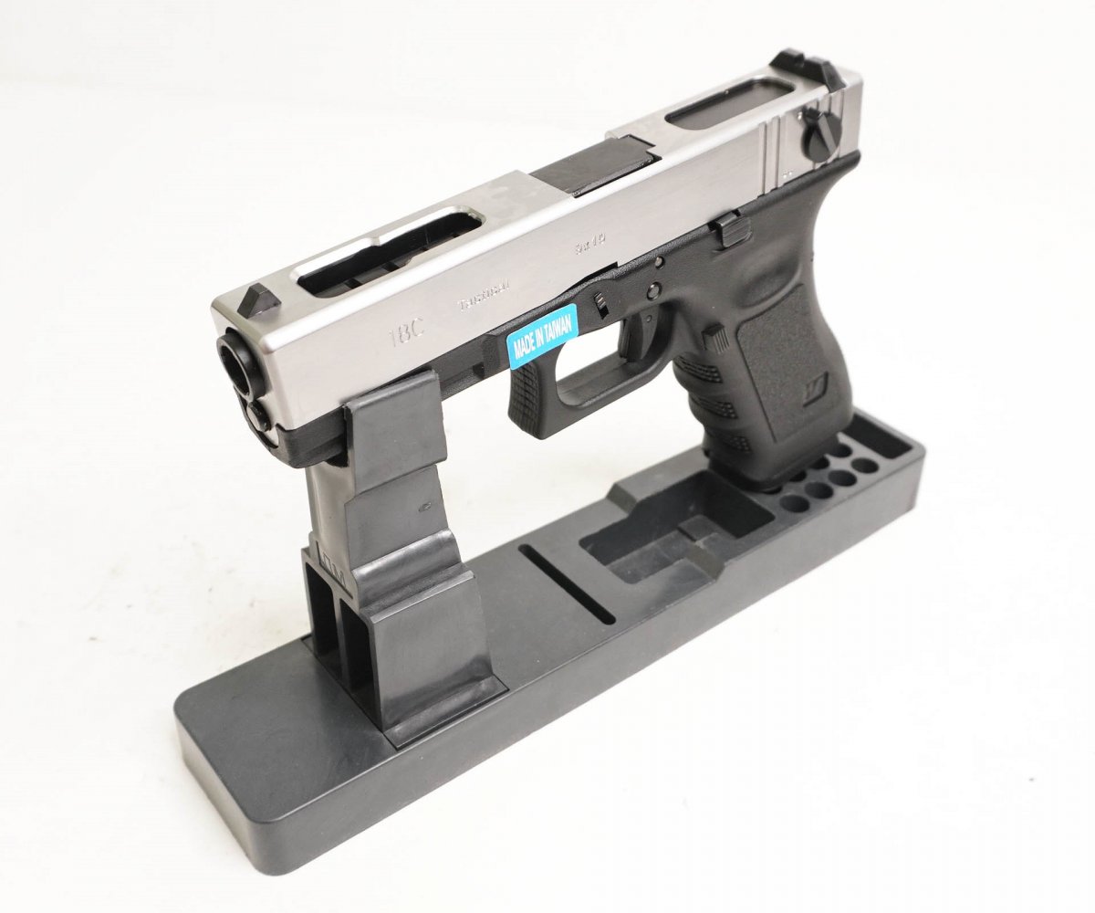 Страйкбольный пистолет WE Glock-18 Gen.3 Silver (WE-G002A-SV)