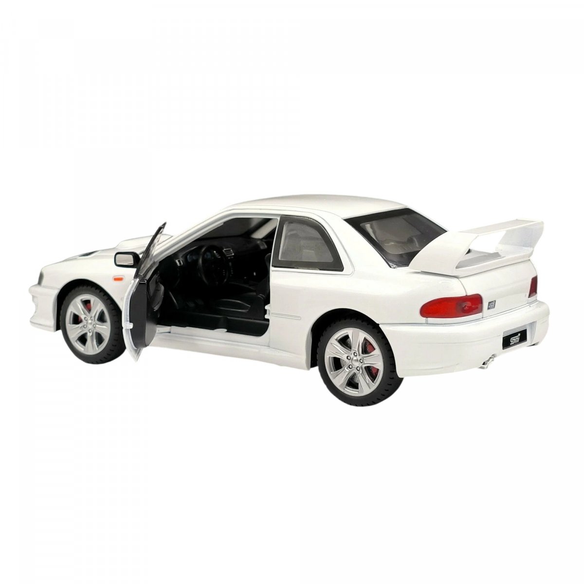 Машинка металлическая Subaru Impreza WRX STI 1:24 White