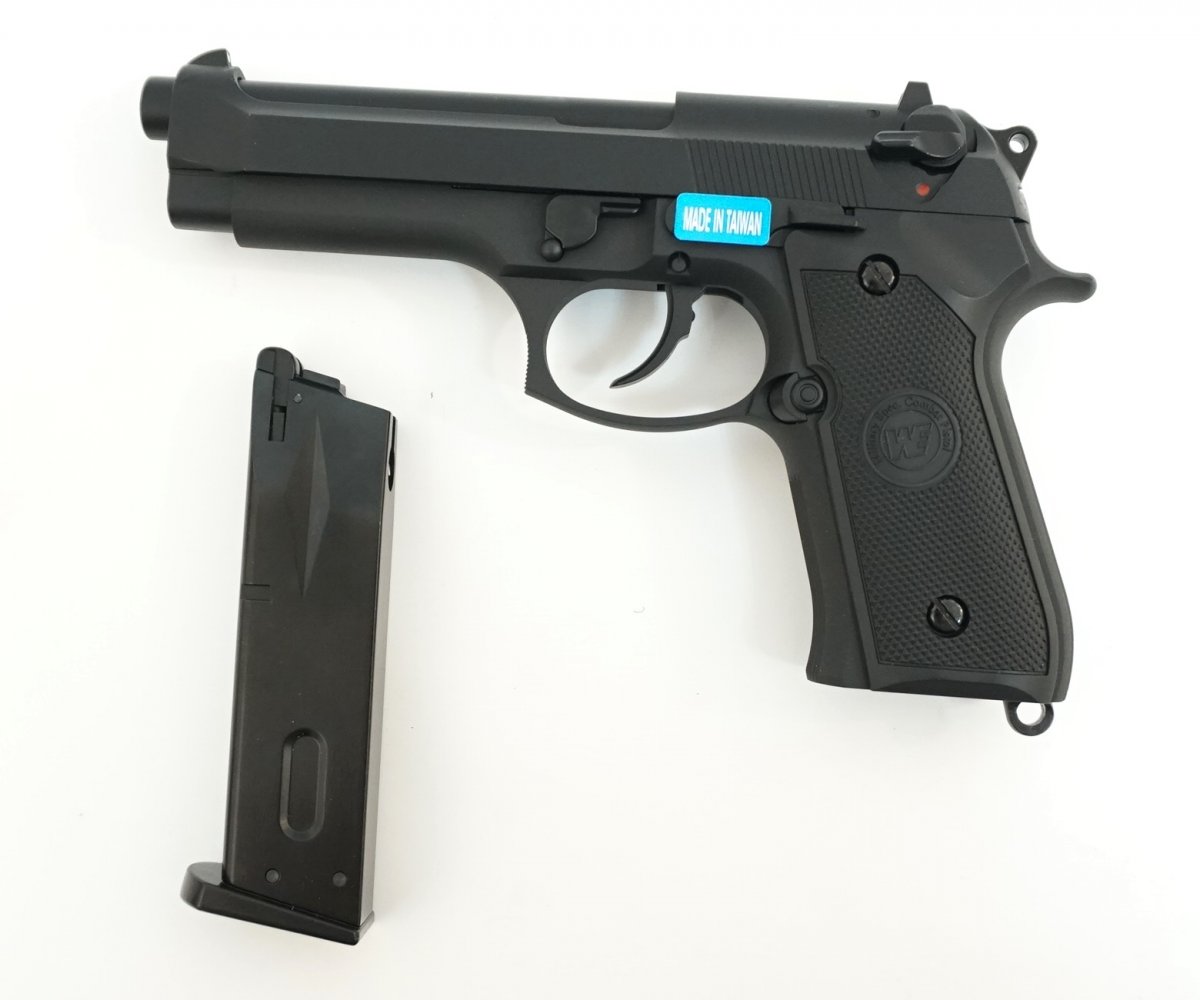 Страйкбольный пистолет WE Beretta M92 GBB Black (WE-M001)