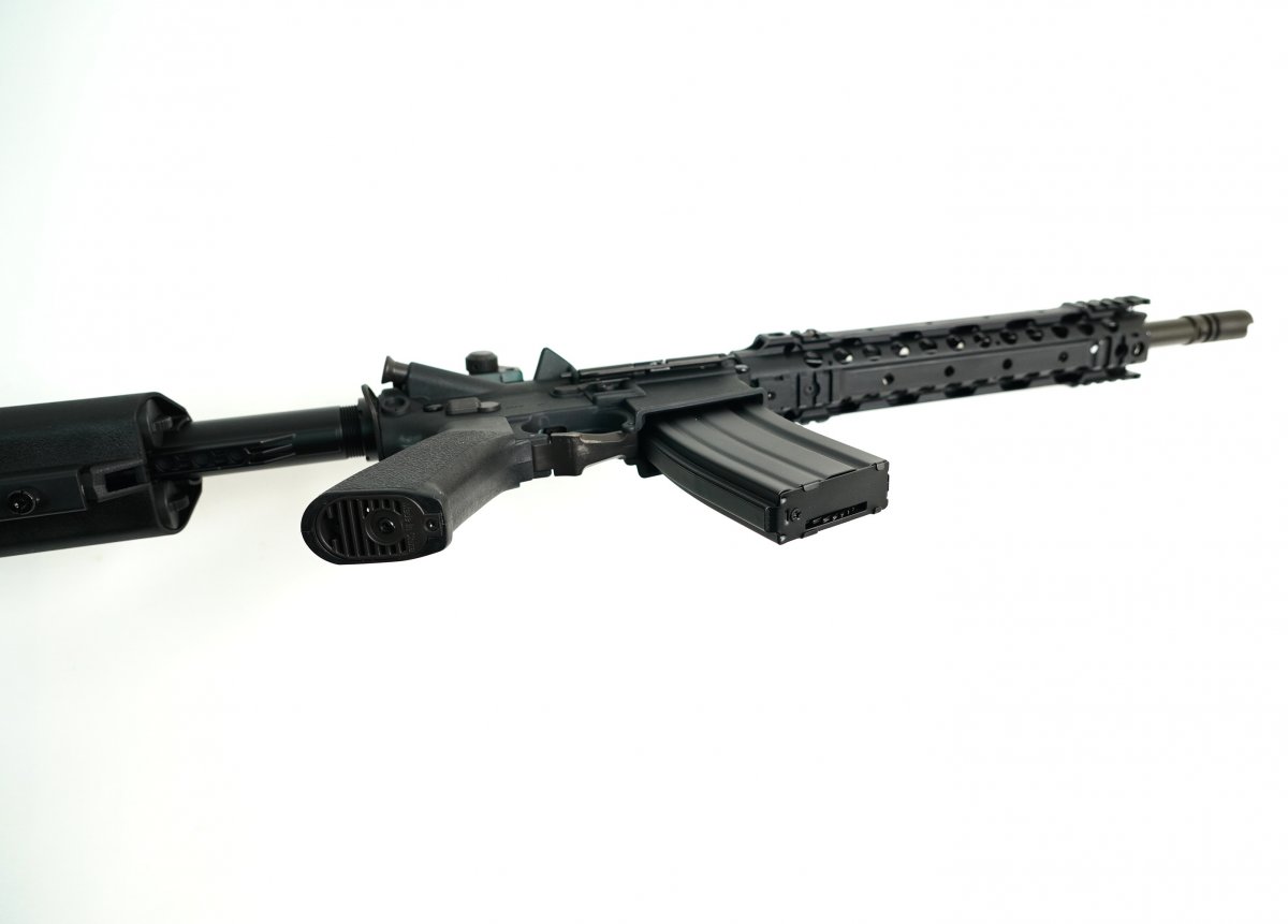 Страйкбольный автомат Cyma AR15 custom Mosfet Edition (CM.620)