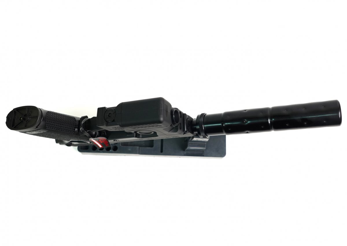 Страйкбольный пистолет Tokyo Marui SOCOM Mk.23 GNB (модератор, фонарь)