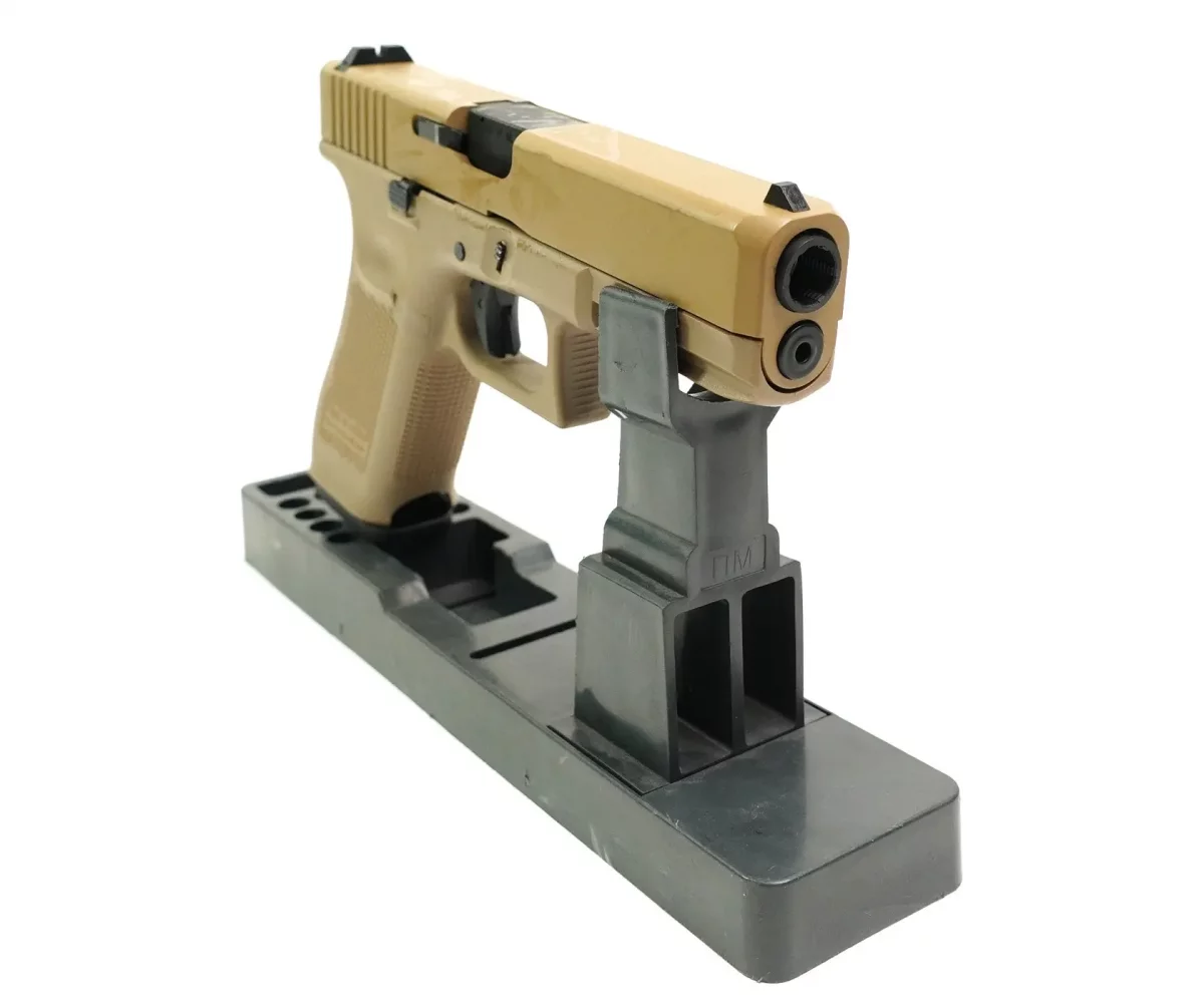 Страйкбольный пистолет WE Glock 17 Gen5 (WE-G001VB-TAN) — металл-слайд, сменные накладки, Tan, GBB, 6 мм