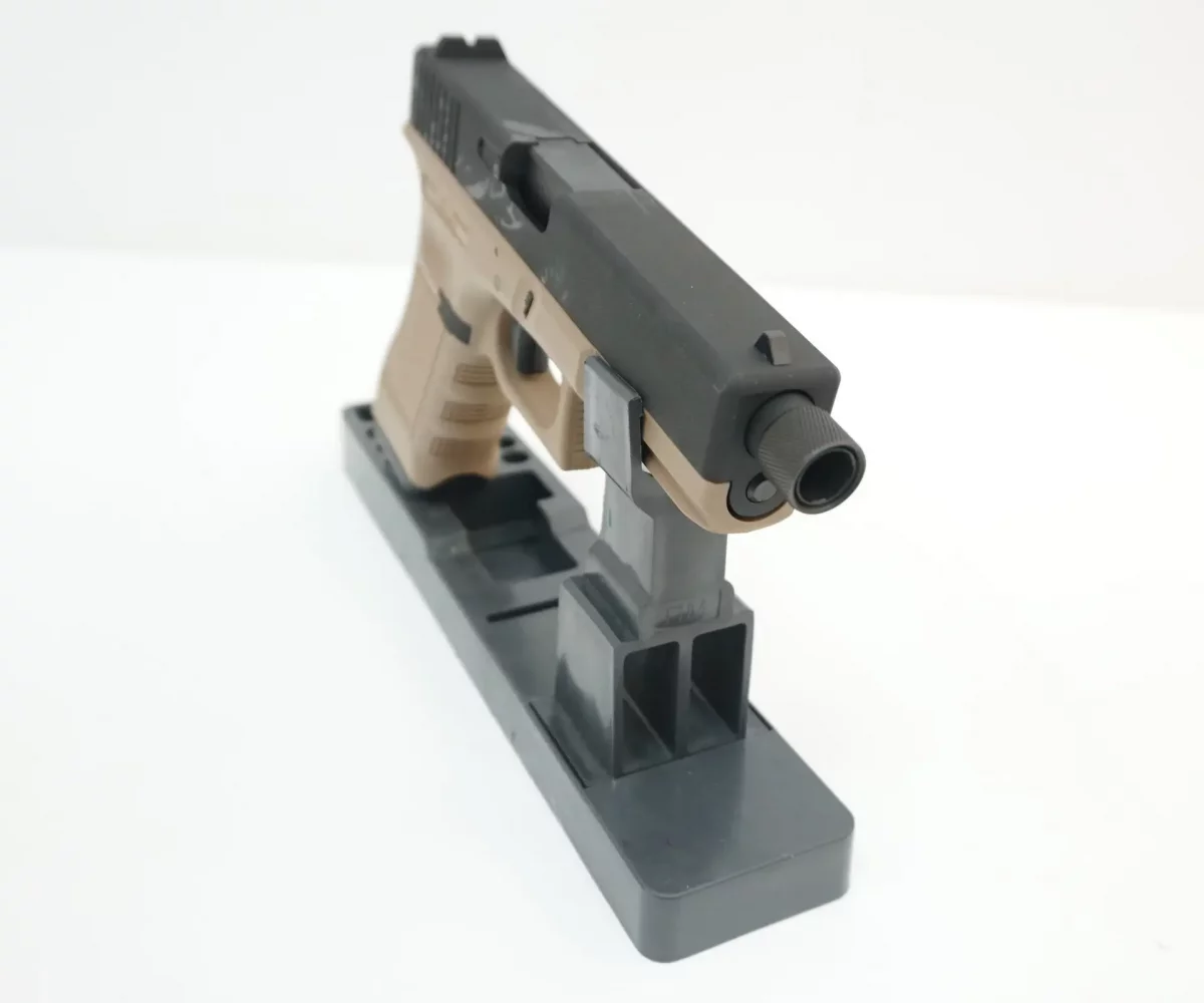 Страйкбольный пистолет KJW Glock G18 TBC CO2 TAN, удлин. ствол
