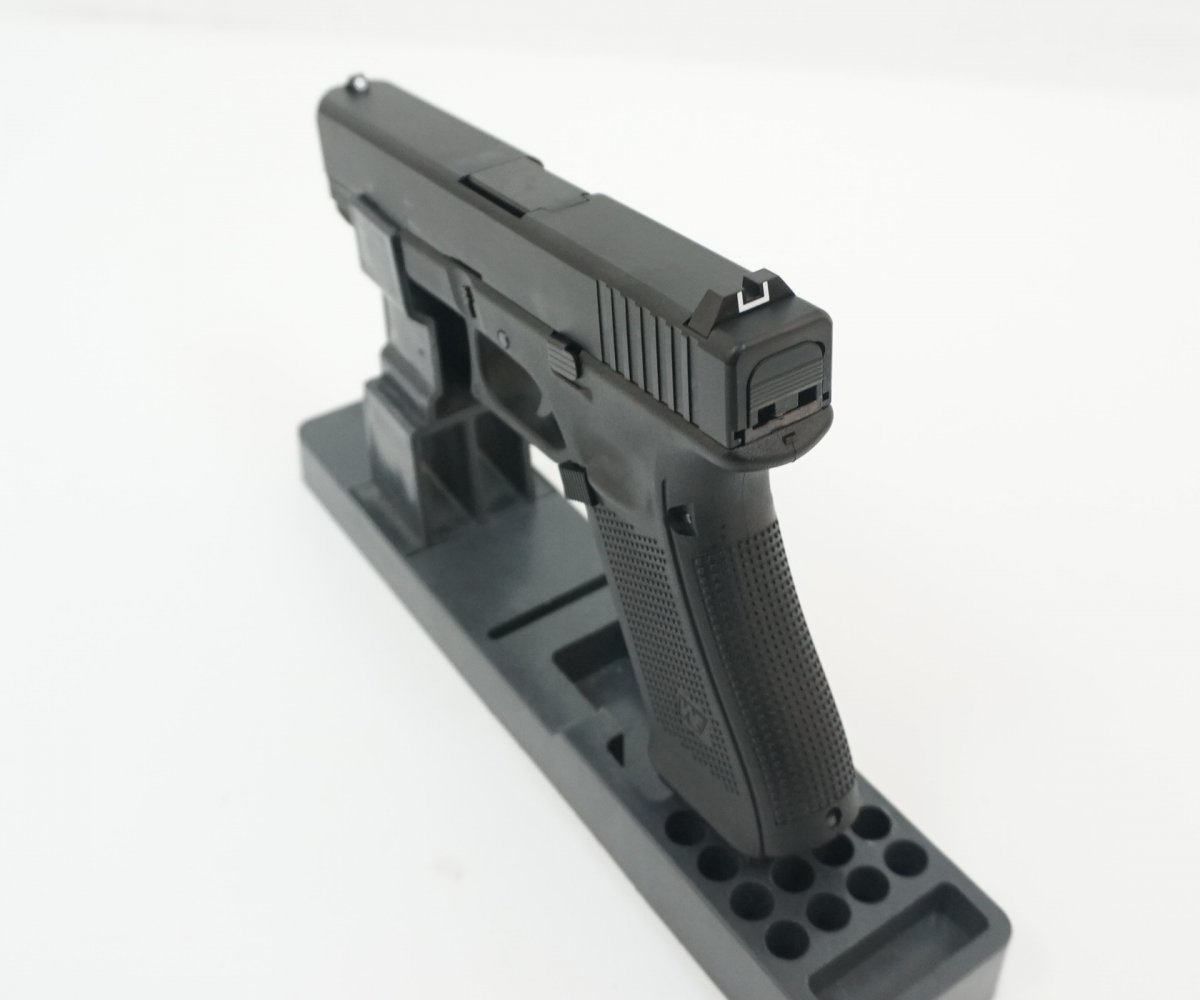 Страйкбольный пистолет WE Glock-17 Gen.5, сменные накладки (WE-G001VB-BK)