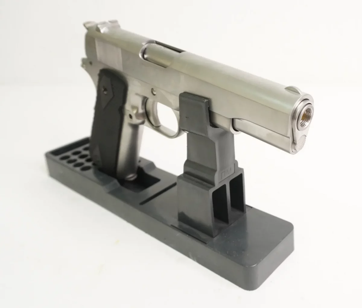 Страйкбольный пистолет WE 1911A1 (WE-E006-2) — газовый GBB, 6 мм, 2 магазина