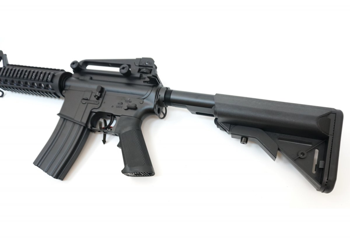 Страйкбольный автомат Cyma M4 RIS (CM.007)