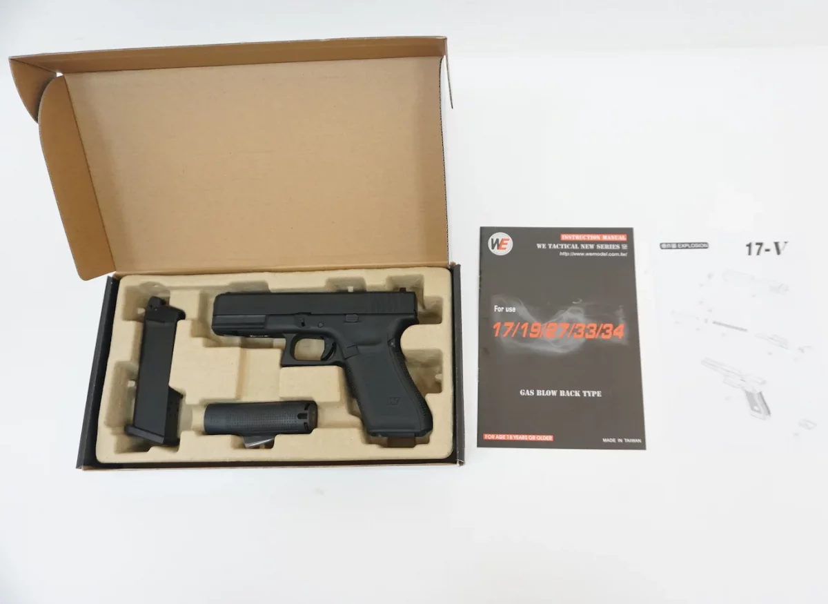 Страйкбольный пистолет WE Glock 17 Gen5 (WE-G001RDVB-BK) — металл-слайд, сменные накладки, площадки под оптику, 6 мм, Black