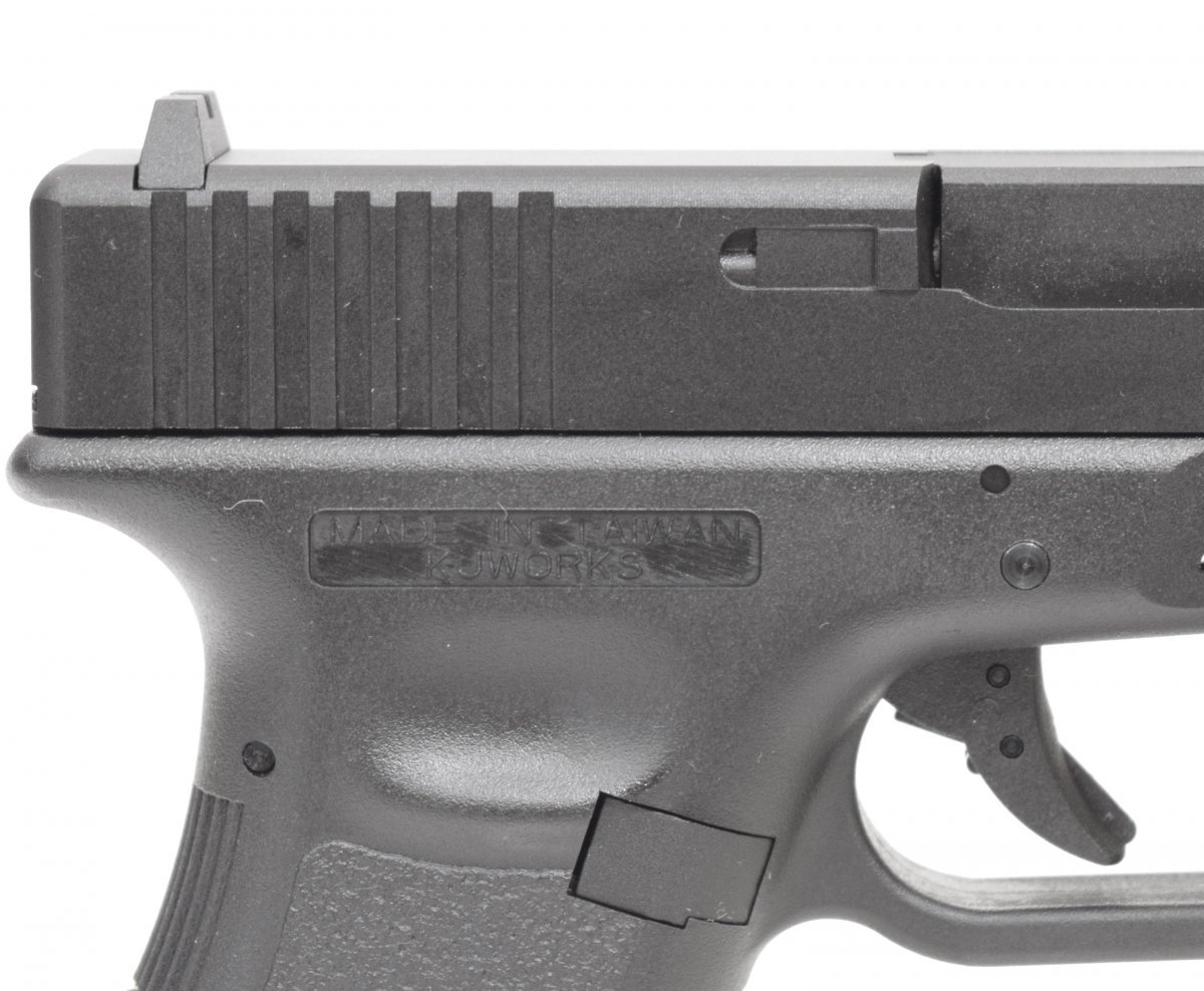 Страйкбольный пистолет KJW Glock G18 (6 мм, GBB, Green Gas)