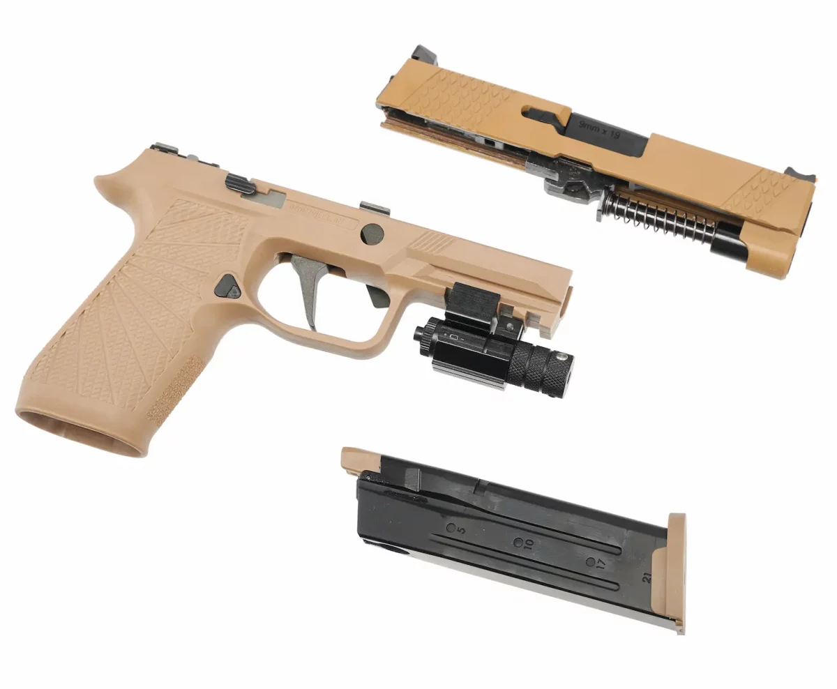 Страйкбольный пистолет WE P-320 M18 (WE-F008-TAN) — Tan, металл, GBB, 6 мм