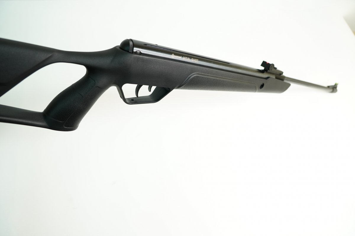 Пневматическая винтовка Crosman Vital Shot 4.5 мм