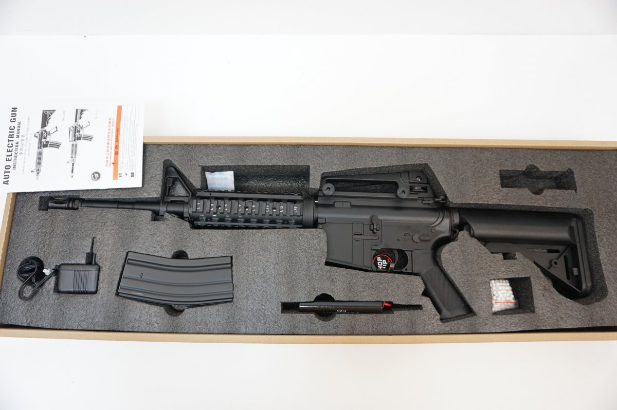 Страйкбольный автомат Cyma M4 RIS (CM.007)