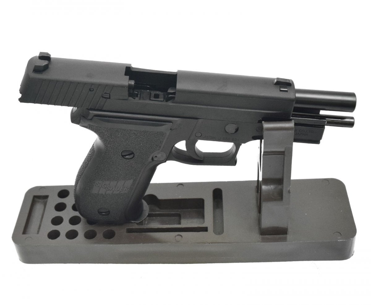Страйкбольный пистолет Tokyo Marui SigSauer P226 E2 GBB