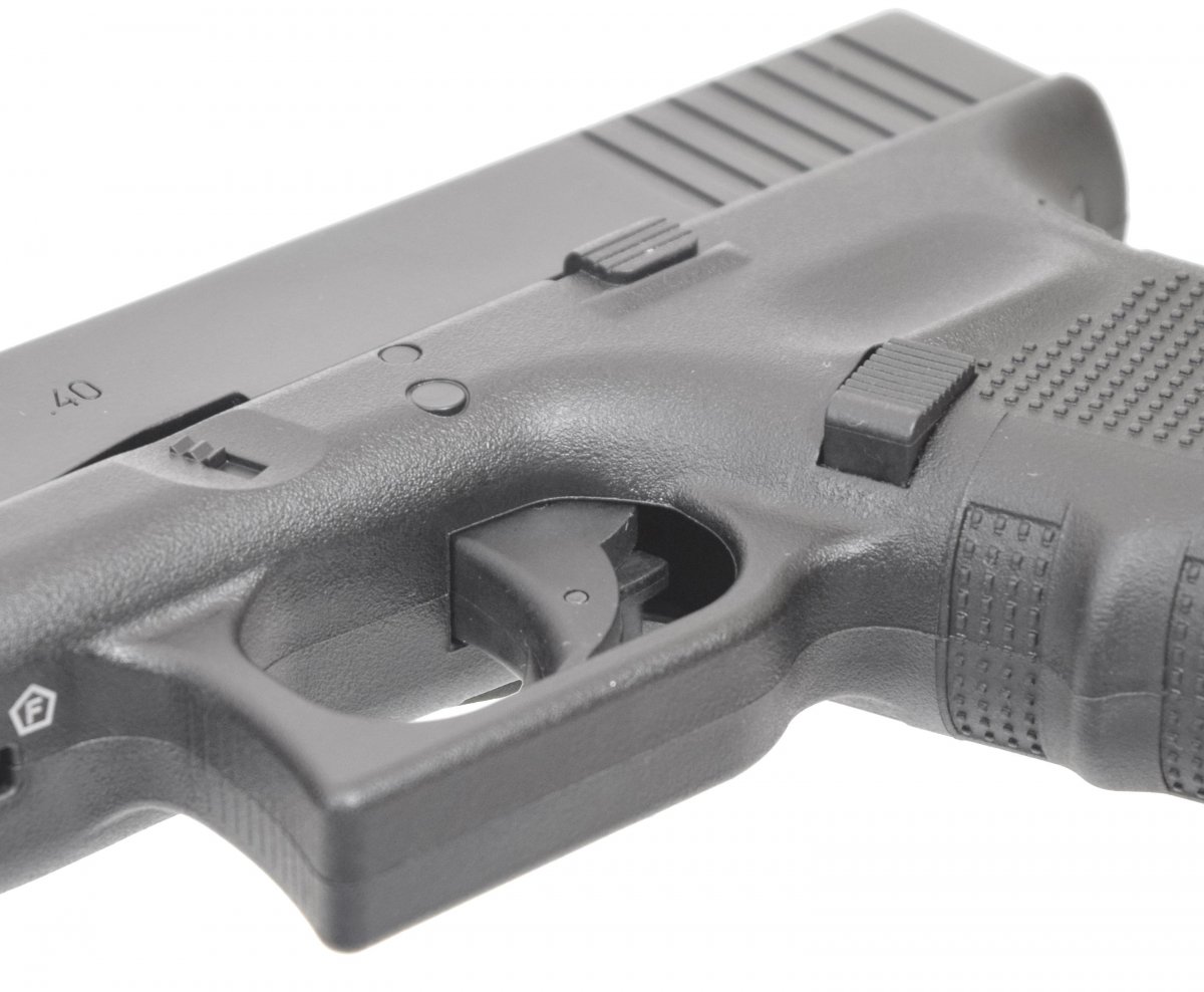 Пневматический пистолет Umarex Glock 22 4.5 мм