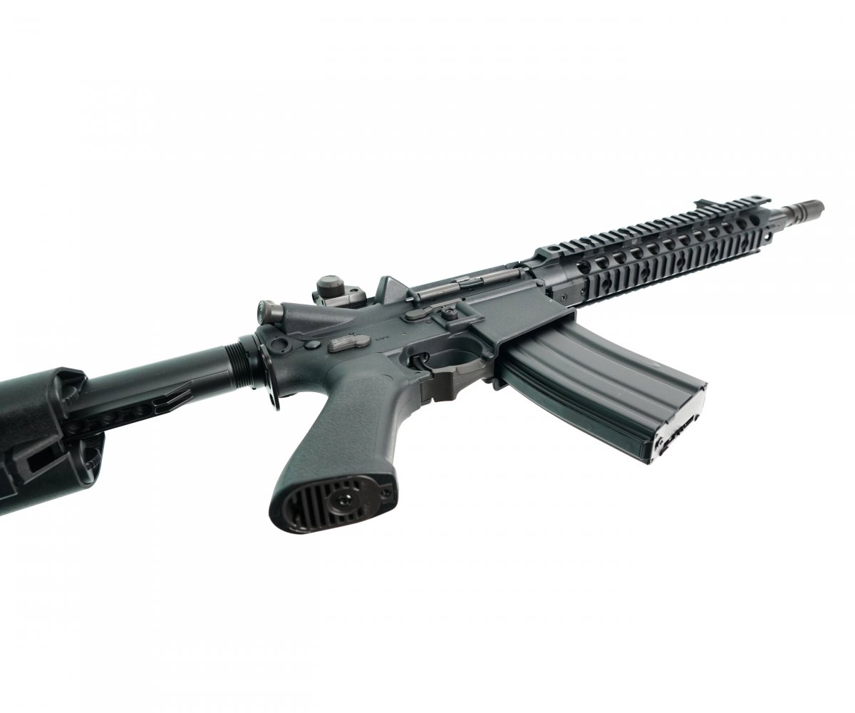 Страйкбольный автомат Cyma AR15 Mosfet Edition BK (CM.622)
