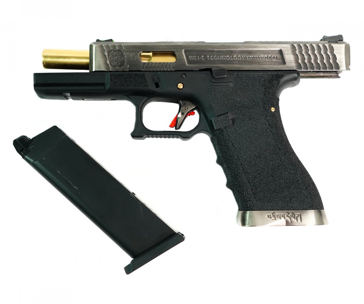 Страйкбольный пистолет WE Glock-17 G-Force, черная рамка, серебр. затвор, золот. ствол