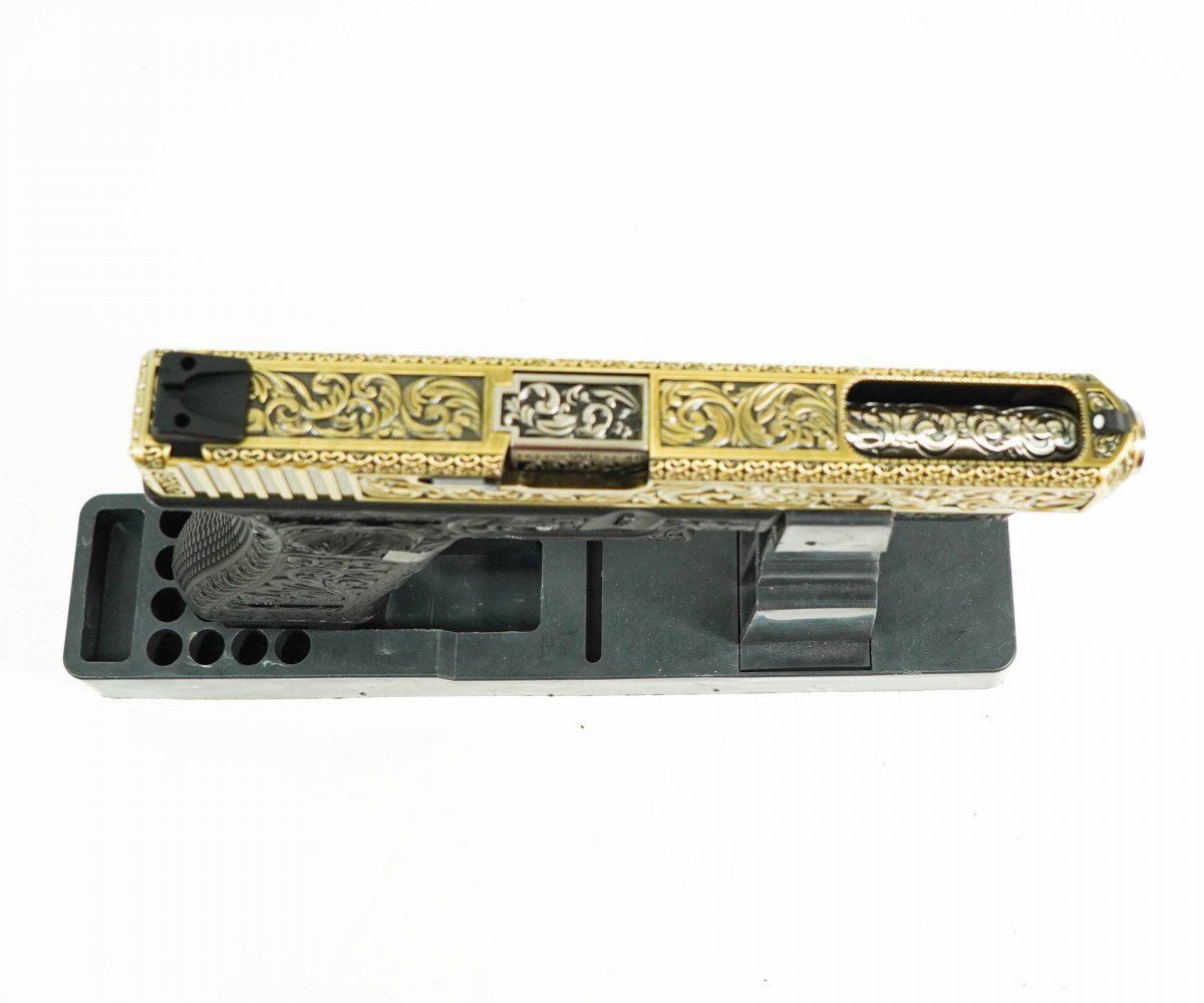 Страйкбольный пистолет WE Glock-34 Gen.3 Bronze, с гравировкой (WE-G008 BOX-FP)