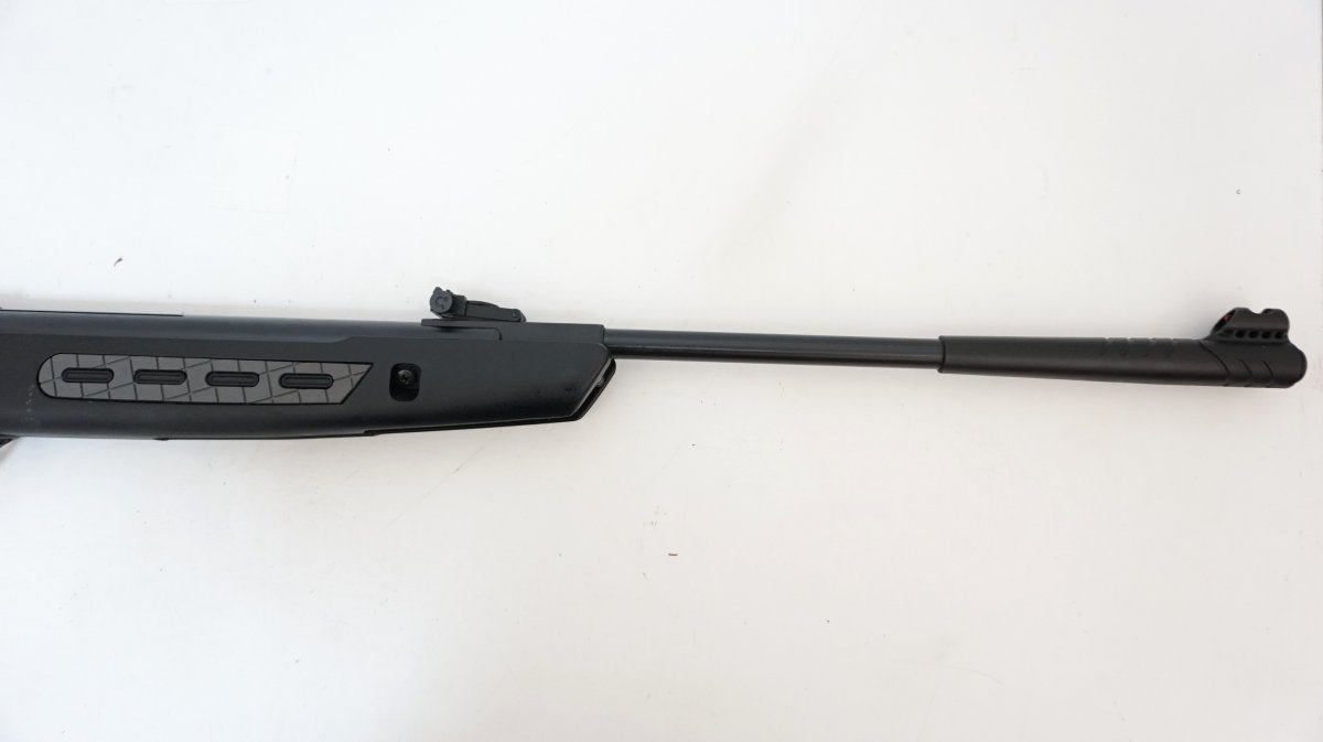 Пневматическая винтовка Hatsan Striker (1000S) 4,5 мм