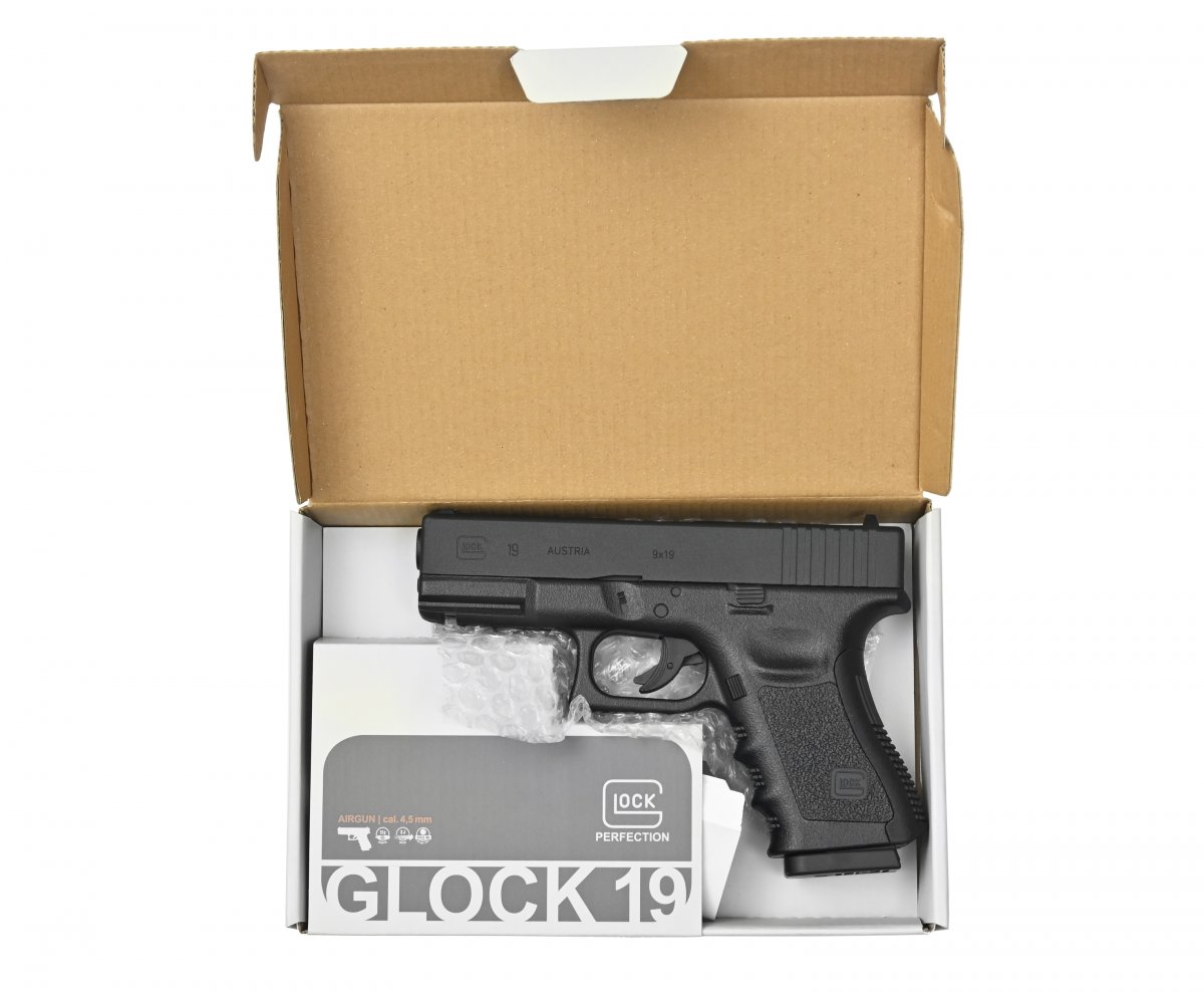 Пневматический пистолет Umarex Glock 19 4.5 мм