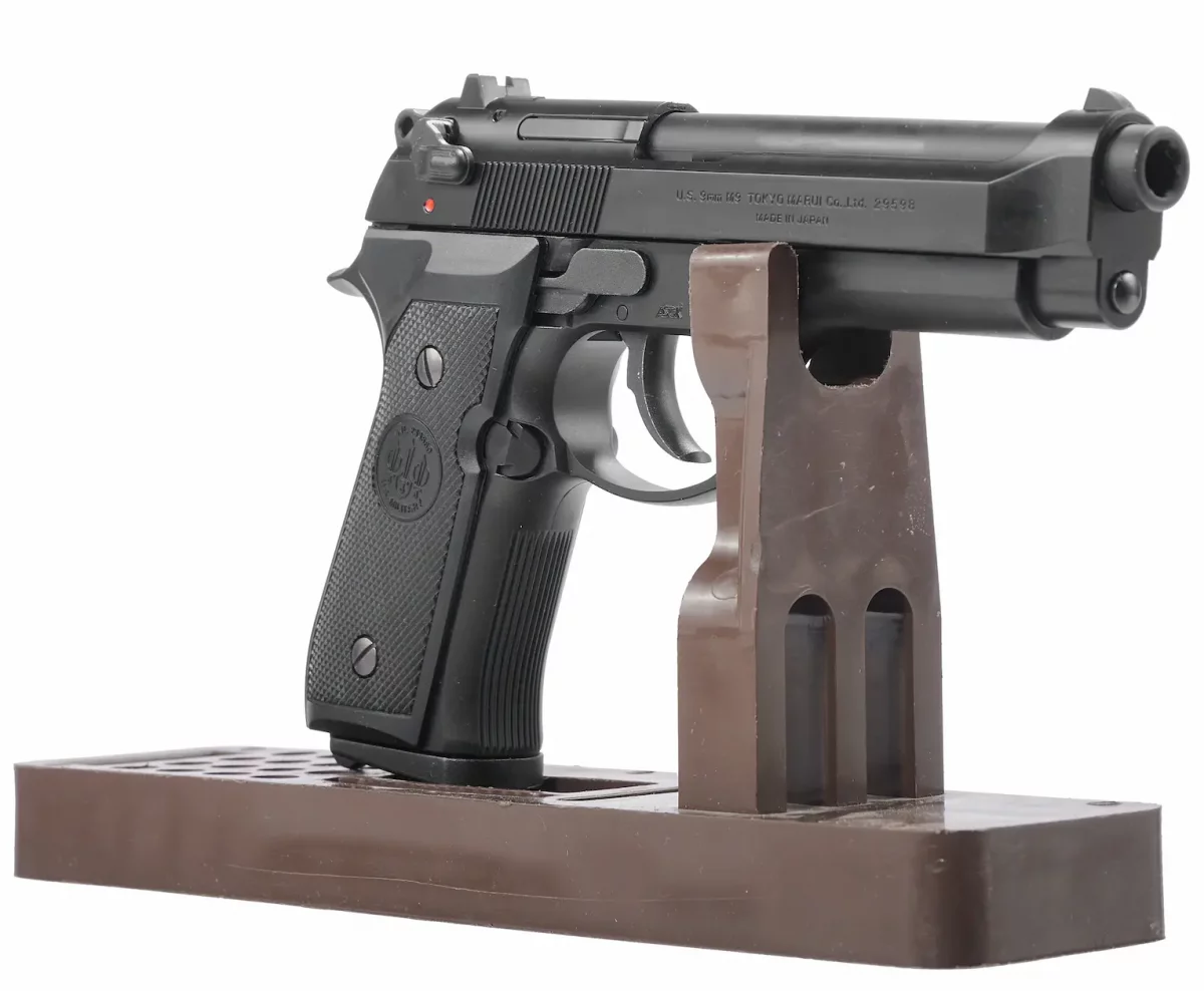 Страйкбольный пистолет Tokyo Marui M92F Military