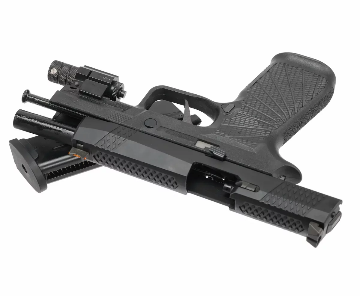Страйкбольный пистолет WE P-320 M17 (WE-F007-BK) — Black, металл, GBB, 6 мм