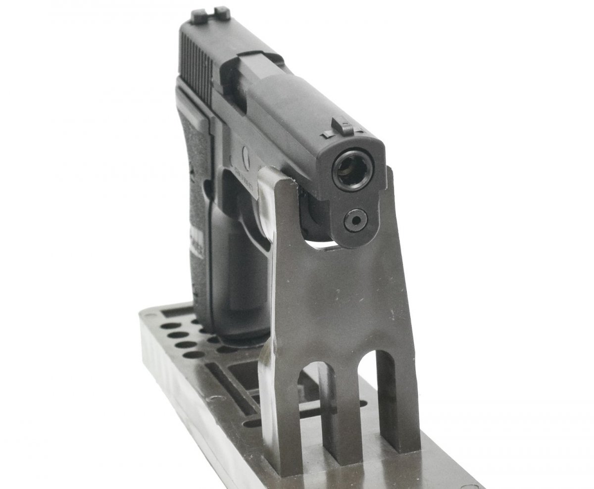 Страйкбольный пистолет Tokyo Marui SigSauer P226 E2 GBB