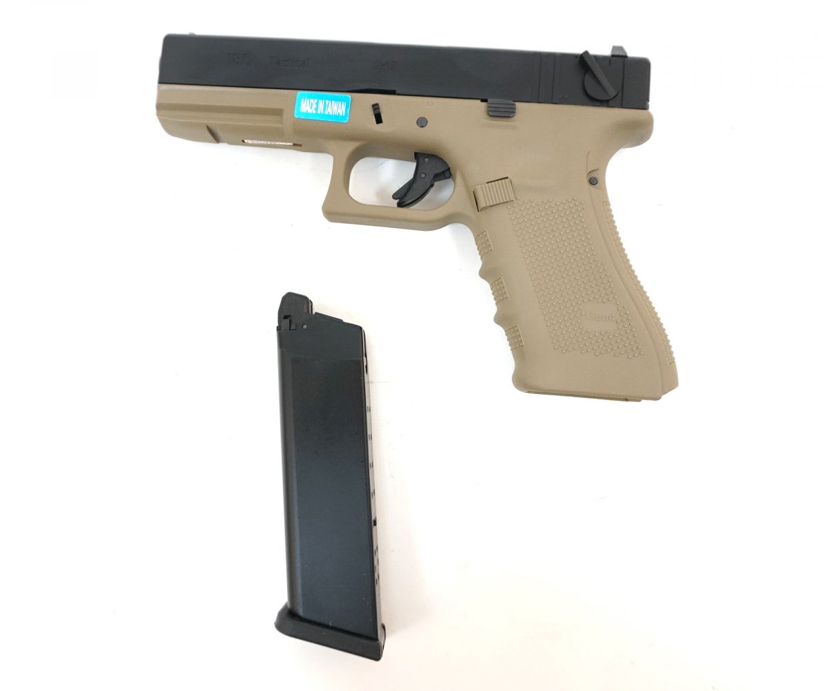 Страйкбольный пистолет WE Glock-18 Gen.4 Tan, сменные накладки (WE-G002B-TAN)