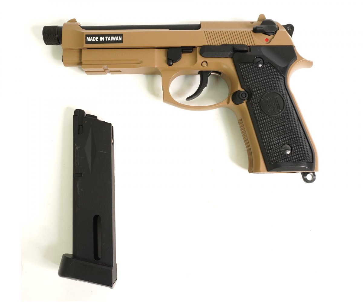 Страйкбольный пистолет KJW Beretta M9A1 TBC CO₂ Tan, удлин. ствол