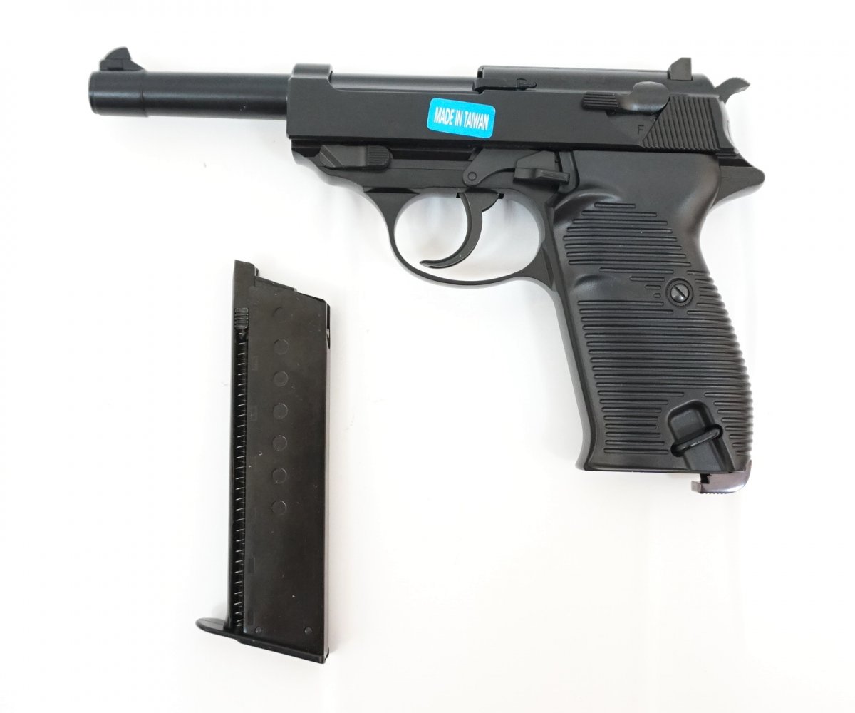 Страйкбольный пистолет WE Walther P38 (GBB, металл)