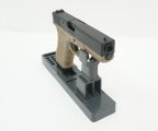 Страйкбольный пистолет WE Glock-17 Gen.4 Tan, сменные накладки (WE-G001B-TAN)