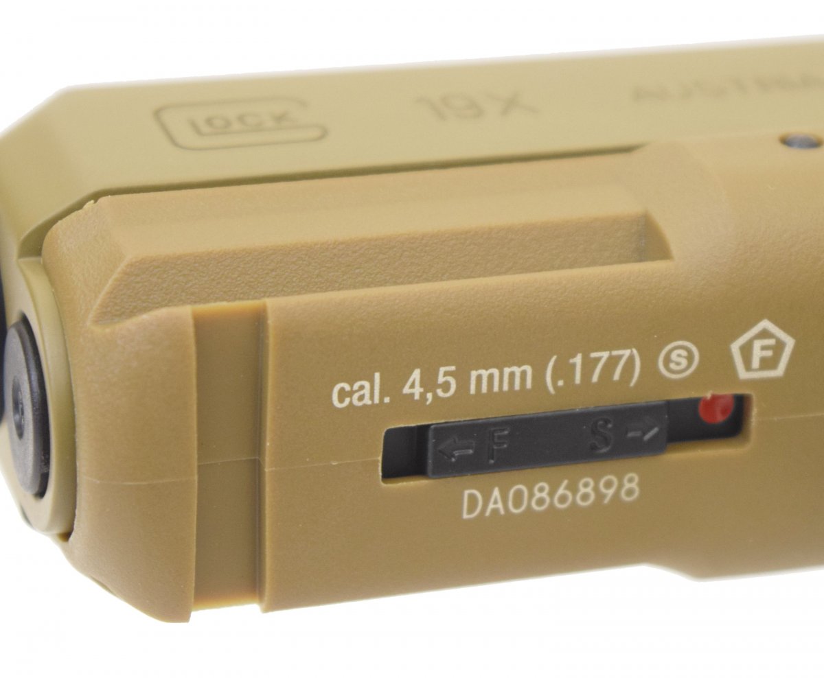 Пистолет пневматический Umarex Glock 19X TAN 4.5 мм (Металл, Blowback, CO2)