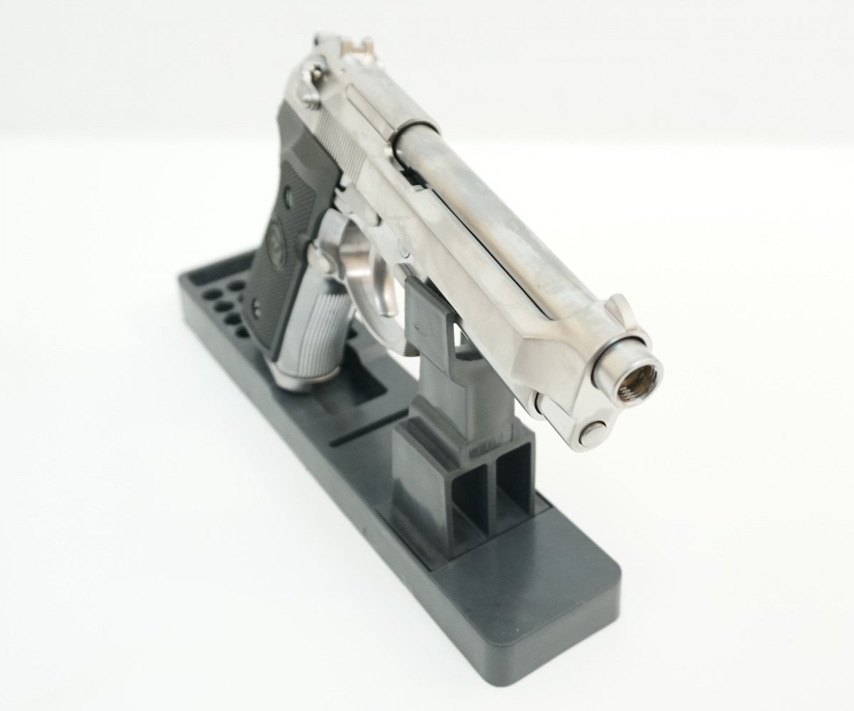 Страйкбольный пистолет WE Beretta M92 GBB Chrome (WE-M002)