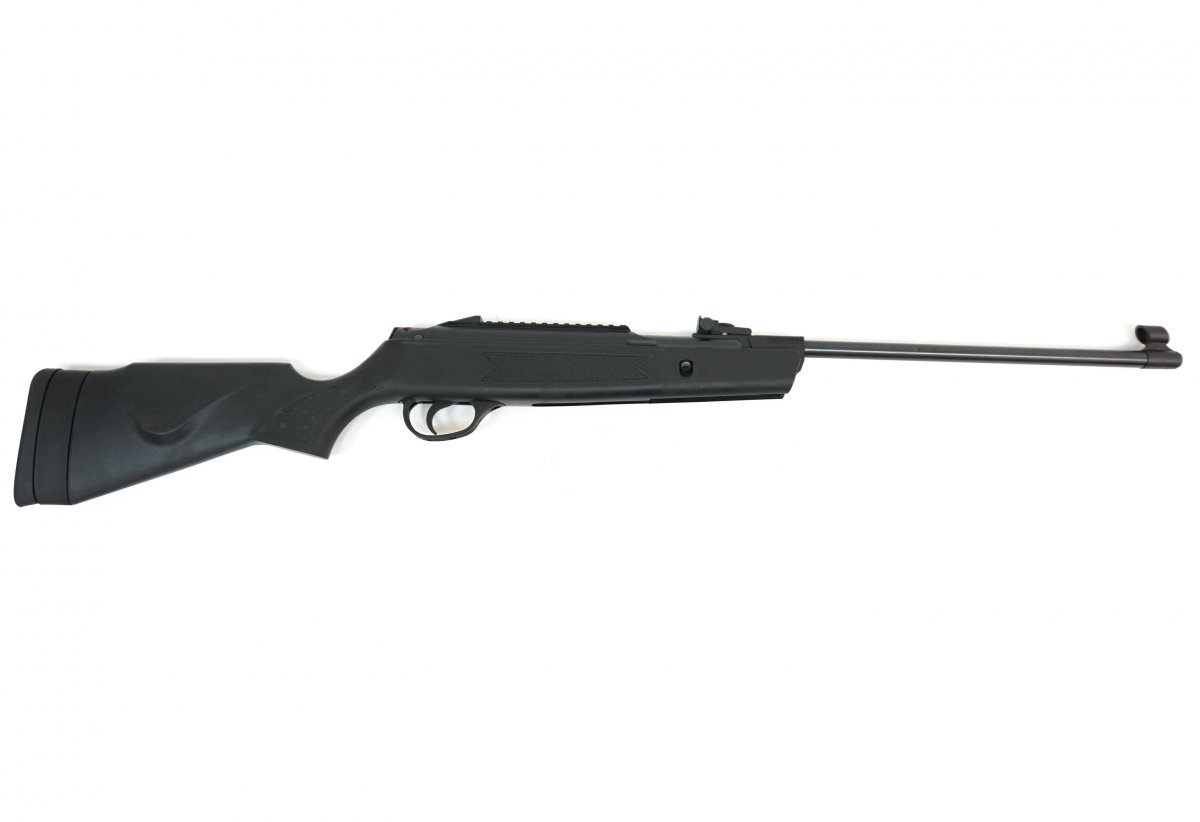 Пневматическая винтовка Hatsan Striker Alpha (3 Дж)