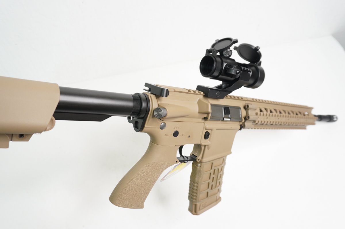 Страйкбольный автомат G&G CM16 R8-L Desert, с прицелом (EGC-16P-R8L-DNB-NCM)