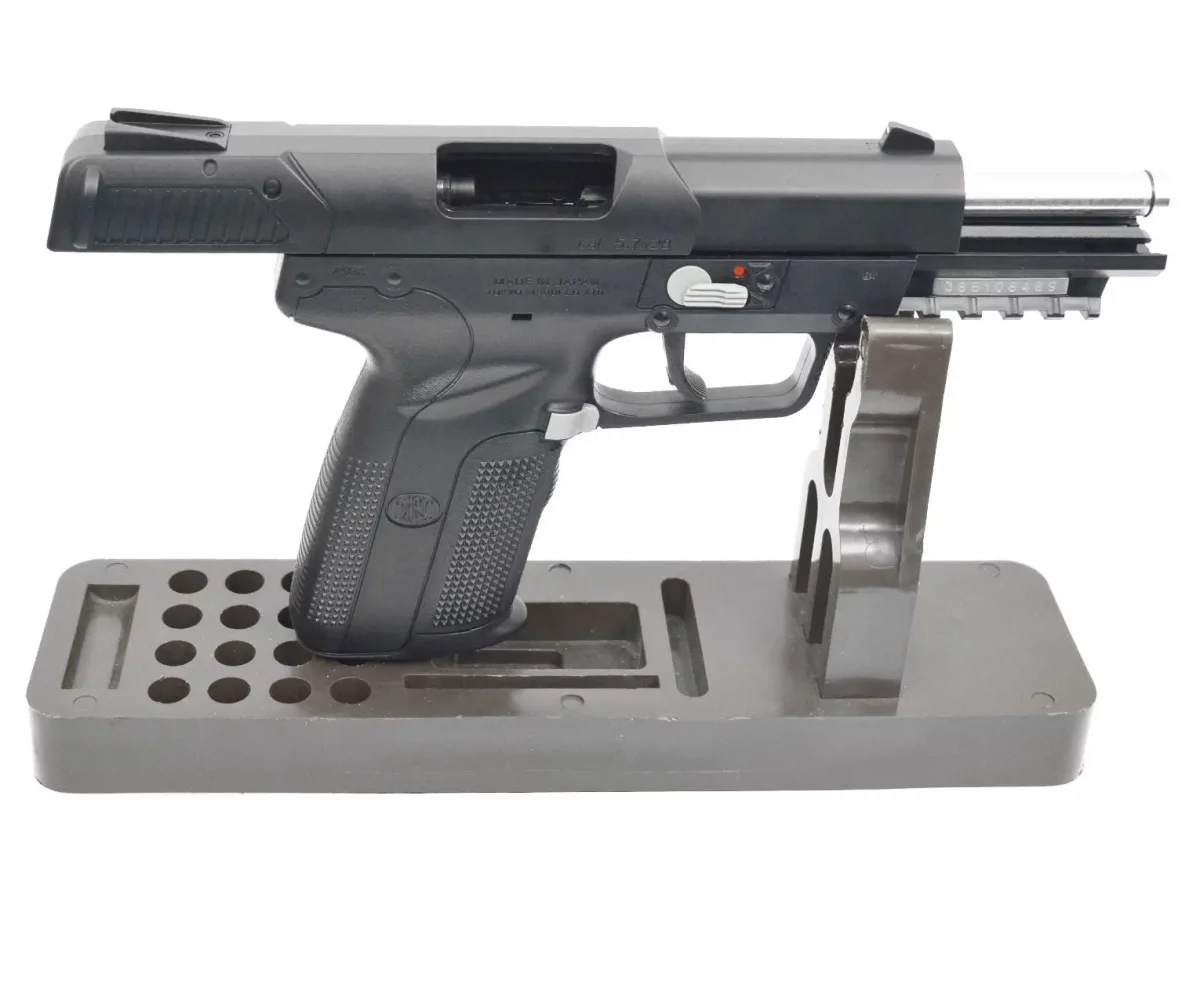 Страйкбольный пистолет Tokyo Marui FN Five-seveN (FN 5-7) — GBB, регулируемый Hop-Up
