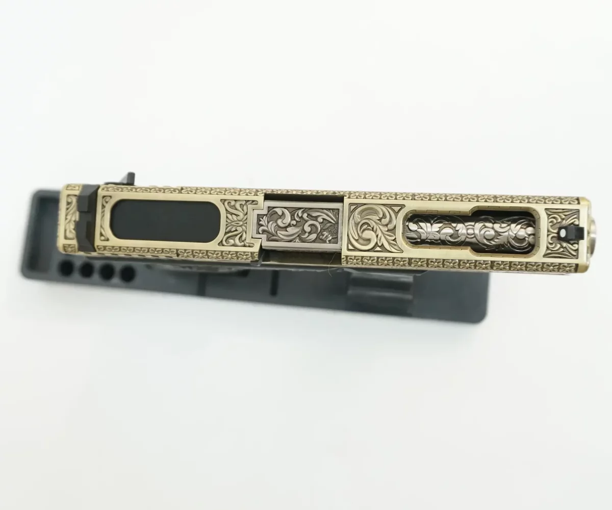Страйкбольный пистолет WE Glock 18 Gen3 (WE-G002BOX-FP) — «под бронзу», авто/одиночный, GBB, 6 мм