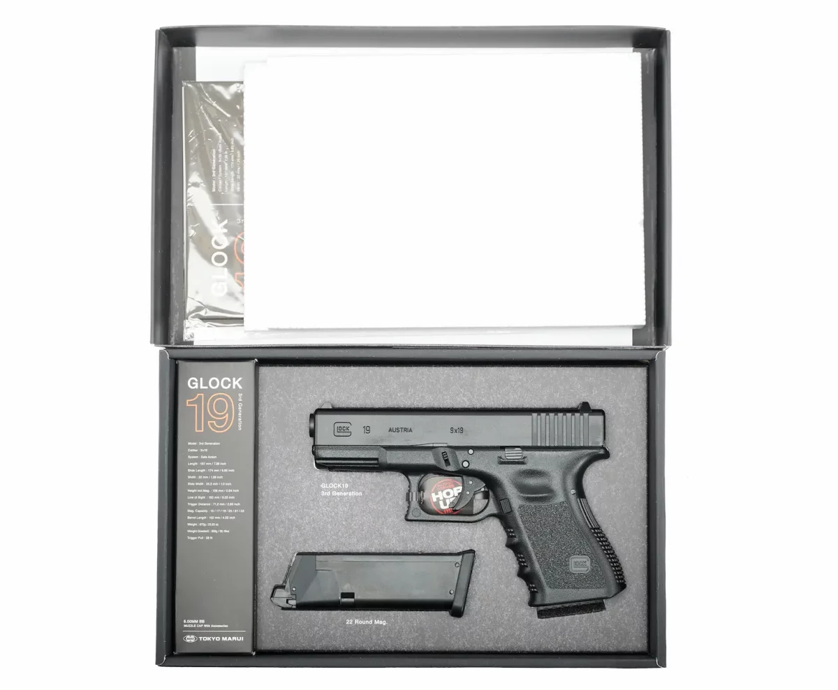 Страйкбольный пистолет Tokyo Marui Glock 19 — GBB, регулируемый Hop-Up, компакт-формат