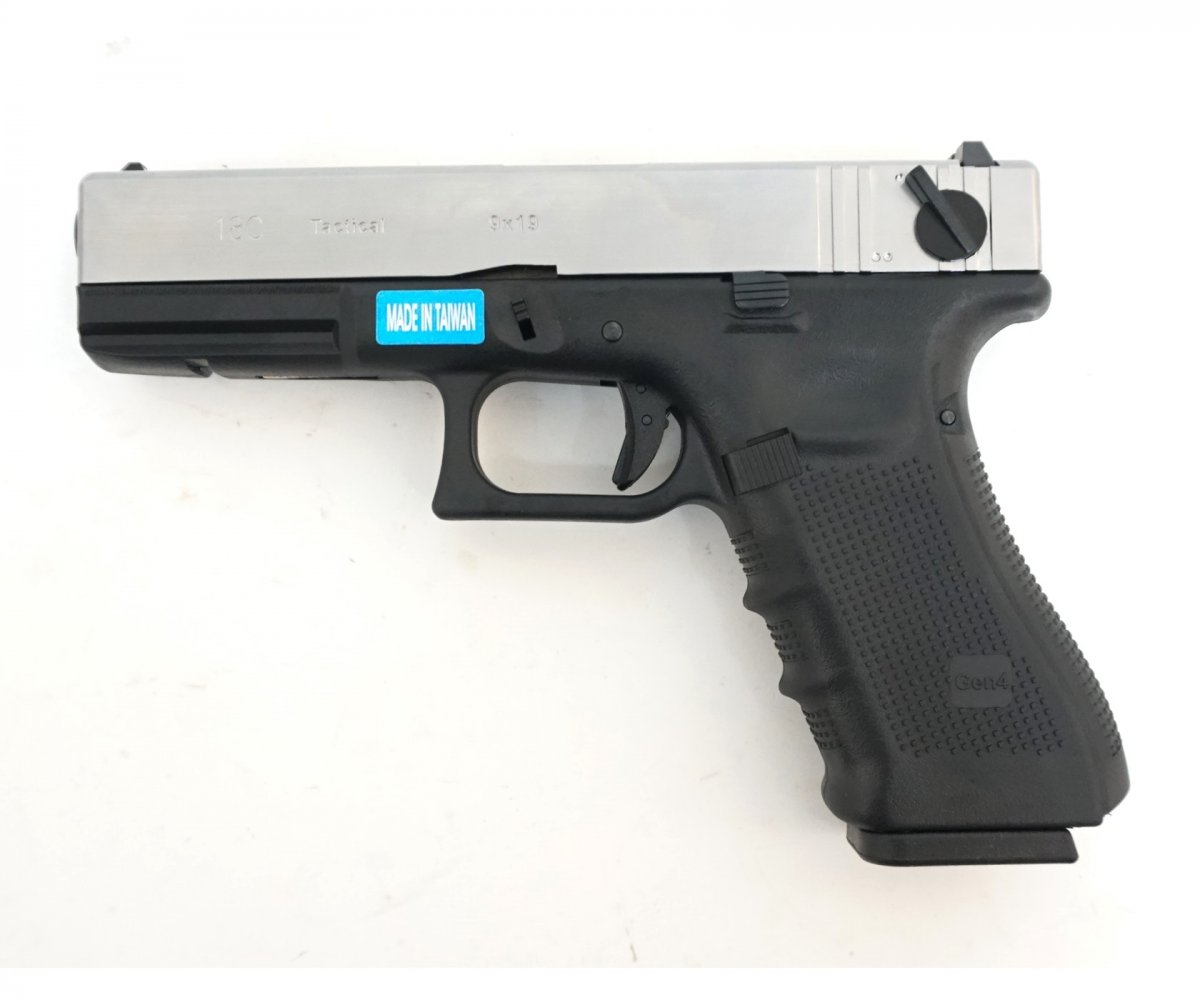 Страйкбольный пистолет WE Glock-18 Gen.4 Silver, сменные накладки (WE-G002B-SV)