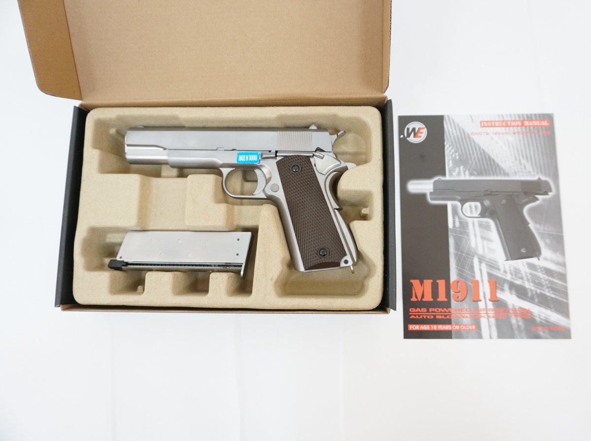Страйкбольный пистолет WE Colt M1911A1 Silver, коричневые накладки (WE-E006A)