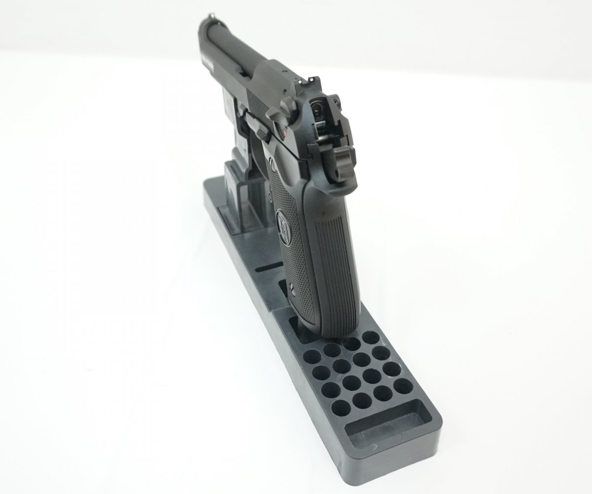 Страйкбольный пистолет KJW Beretta M9 Gas GBB
