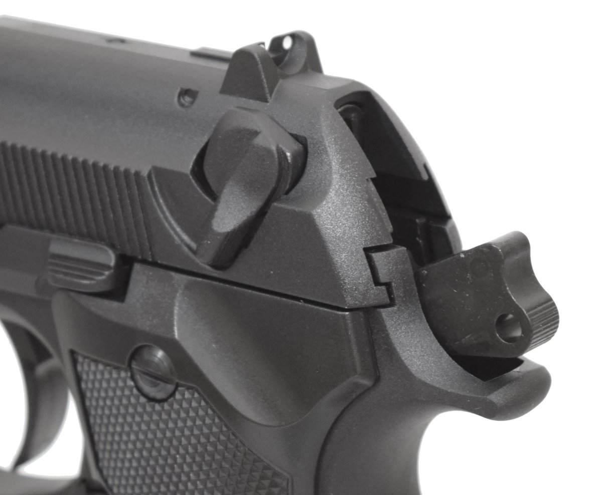 Страйкбольный пистолет KJW Beretta M9A1 CO₂ GBB